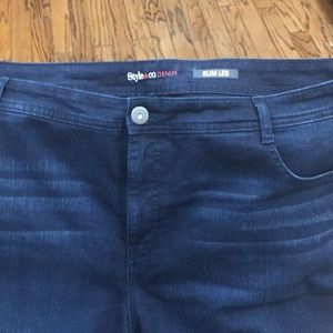 NWOT Tummy Control Slim Leg Style &Co. Jeans 22W